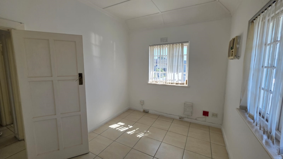 To Let commercial Property for Rent in Selborne Eastern Cape